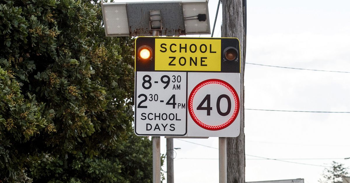 Drivers warned as school zone speed limits return early