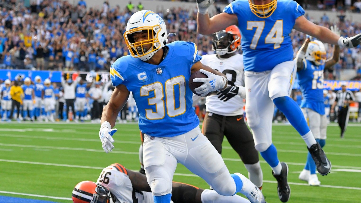 Los Angeles Chargers score accidental touchdown in win
