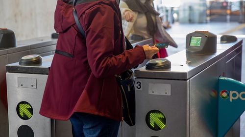 The New South Wales government is challenging the transport union's plan to turn off all Opal machines from next week.