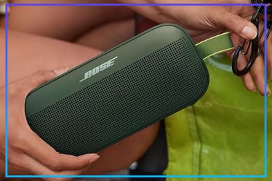 9PR: Bose SoundLink Flex Bluetooth Portable Speaker, Cypress Green