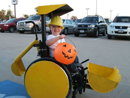 Texas mum creates epic Halloween costumes for kids using wheelchairs