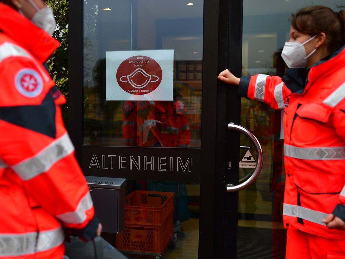 Altenheim Christmas Fair 2022 Coronavirus Germany: Country To Go Into National Covid-19 Lockdown Over  Christmas As Second Wave Of Coronavirus Cases Surge