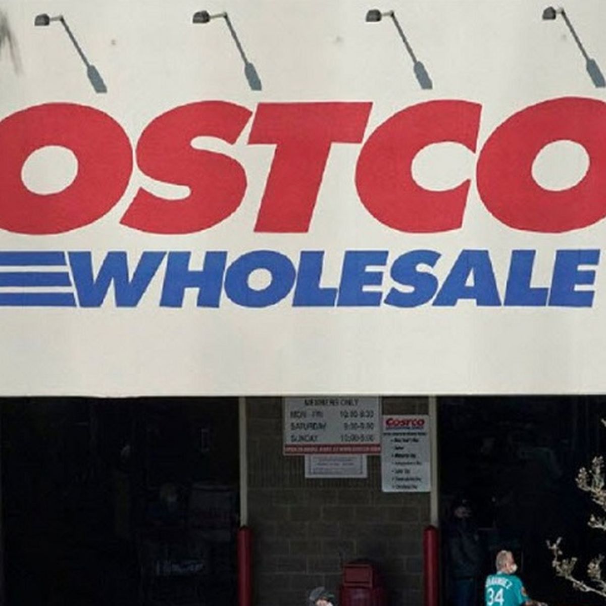 Costco Shopper Finds $80 Lobster Mistakenly Selling for $18