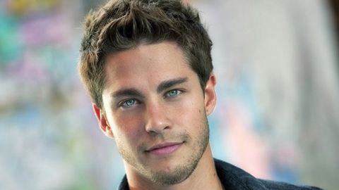 <i>Neighbours</i> star Dean Geyer joins <i>Glee</i>