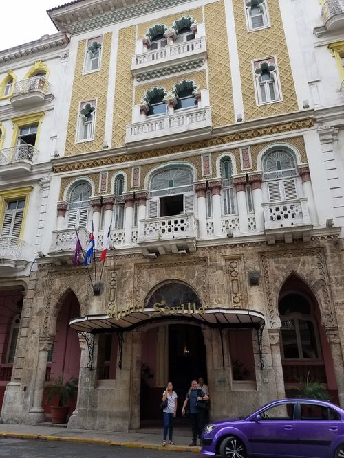 Facades of a by-gone era line Havana's city streets. (9NEWS)