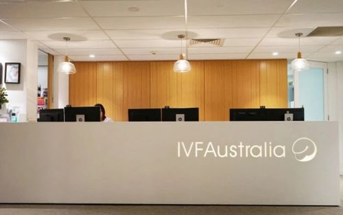 An IVFAustralia desk