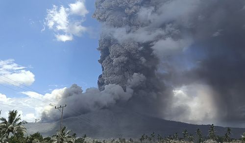 Bali volcano - Figure 3