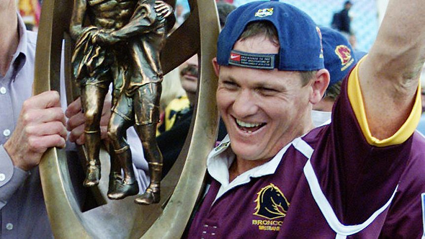 Bennett with Walters after winning the 2000 NRL grand final