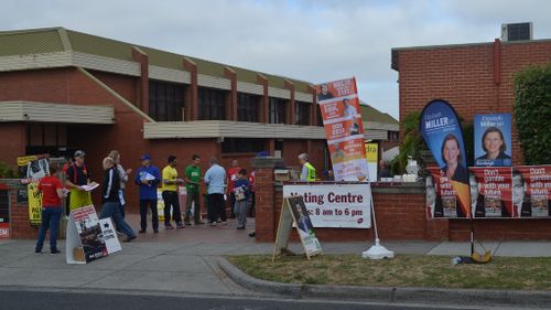 Early queues at Victorian state election