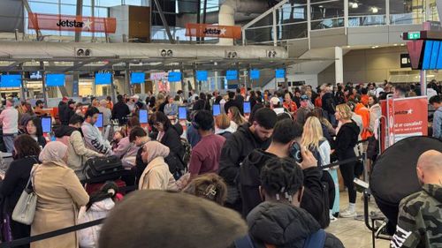 Airport chaos global outage 