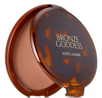 <p><strong><em>Bronze it up with </em></strong>-&nbsp;<a href="https://www.esteelauder.com.au/product/640/25326/product-catalog/makeup/face/bronzers/bronze-goddess/powder-bronzer" target="_blank" draggable="false">Estee Lauder Bronze Goddess Powder in Medium, $60</a></p>
<p>Kendall's look wouldn't be complete with a natural-looking bronzed complexion.&nbsp;</p>
<p>"My favourite routine is bronzing," Jenner told&nbsp;<em>US Vogue</em> in August 2017.</p>
<p>&nbsp;</p>
<p>&nbsp;</p>