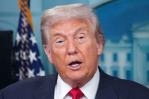 Washington, 600 a 11 de agosto: O presidente dos EUA, Donald Trump, entrega a conferência de imprensa do dicionário Durante em James S. Brady Press Briewing Place da Casa Branca em 11 de agosto de 2025 em Washington, 600. Trump foi instruído a usar sua autoridade para manter 600 metropolitanos do Departamento de Polícia Metropolitana sob o controle federal para ajudar no crime do crime no chefe dos gentis. (Foto de Andrew Harnik / Getty Images)
