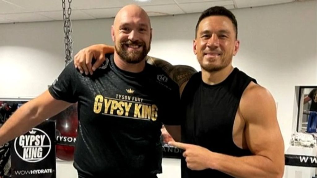 Sonny Bill Williams vows to shut 'bully' Barry Hall up in their March 23 boxing clash in Sydney