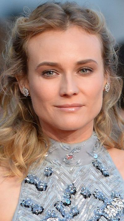 <p>We want to channel<strong> Diane Kruger</strong>'s subtle grey twist on the smoky eye, stat.</p>