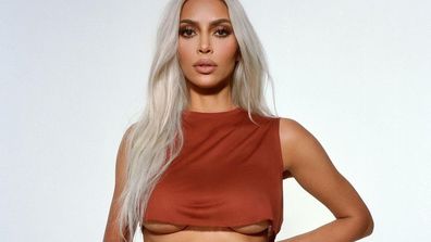 Khloé Kardashian pokes fun at sister Kim Kardashian's new underwear pic .