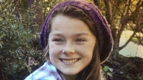 Police search for schoolgirl missing from Mermaid Beach on the Gold Coast