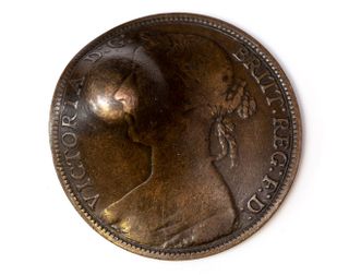 News Uk: Lucky Penny That Saved World War I Soldier'S Life To Be Sold