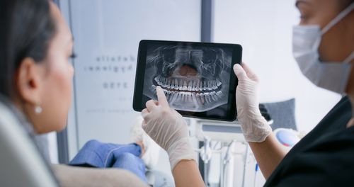     Finder ha rivelato che il 12% degli australiani provava rammarico quando si trovava ad affrontare una questione di salute minore come una visita dal dentista.