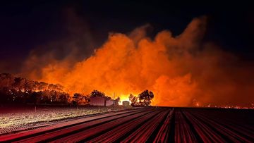 Brett Emerson, Quinns Rocks Bush Fire Brigade. Bushfires in Perth&#x27;s northern suburbs.