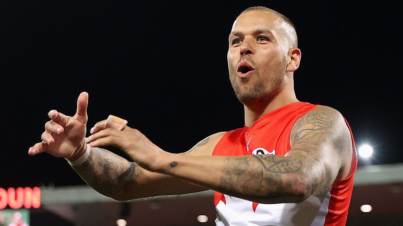 Lance Franklin signs one-year Sydney Swans extension ahead of AFL grand final