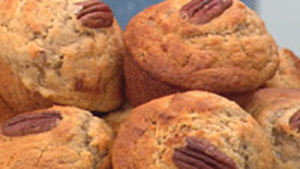 Banana Pecan Muffins 9kitchen