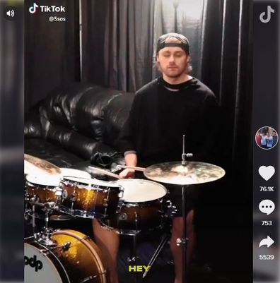 5sos, TikTok, video