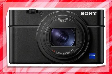 9PR: Sony RX100 VII Premium Compact Camera