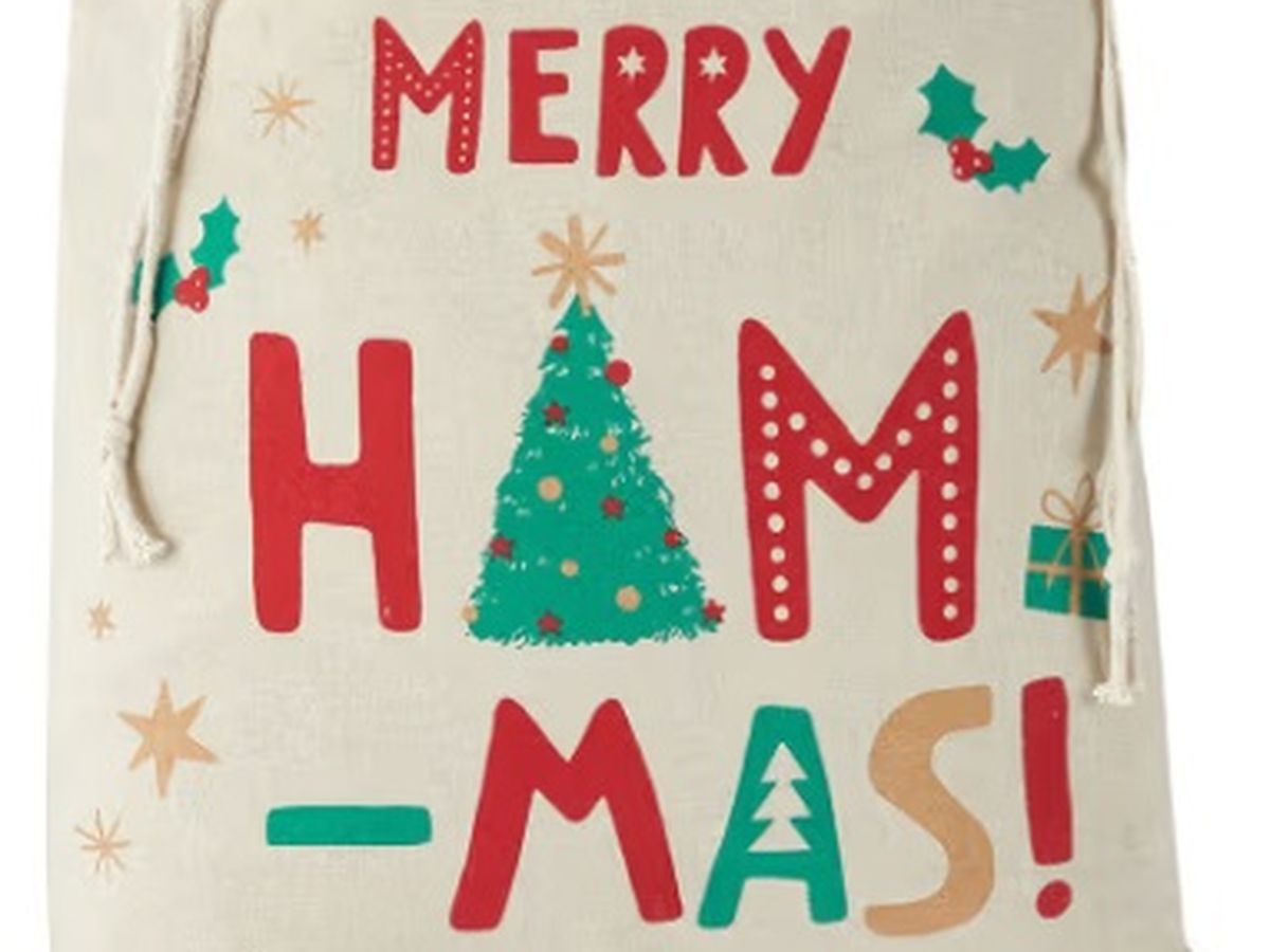 Kmart: Australian store pulls 'Merry Ham-mas' Christmas bag - BBC News