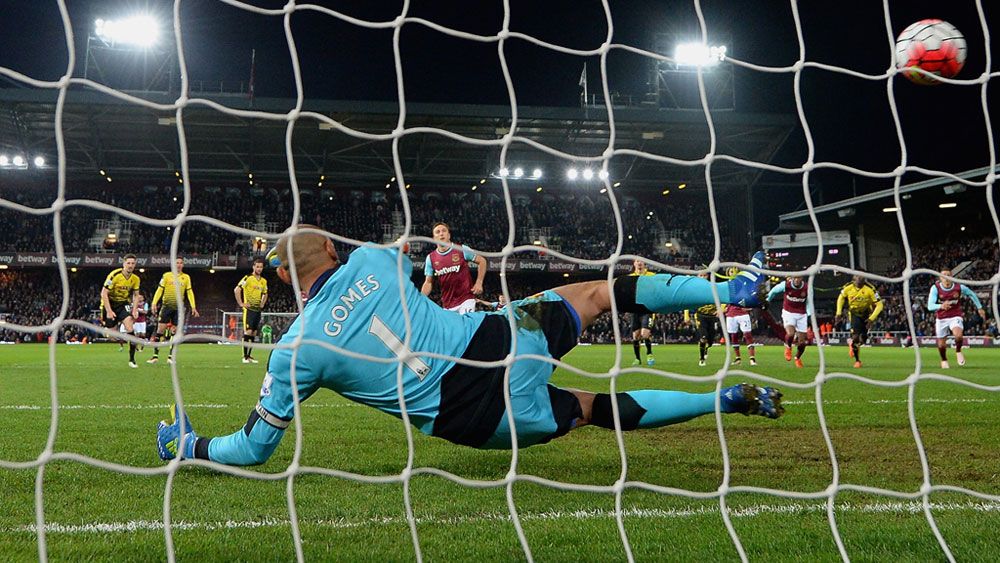 Noble on the spot as Hammers beat Watford
