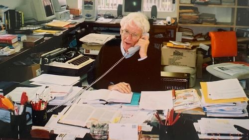 Beloved Aussie TV doctor Dr John Wright dies aged 94.