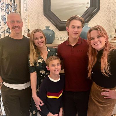 Reese Witherspoon, her husband Jim Toth and kids Ava, Deacon and Tennessee
