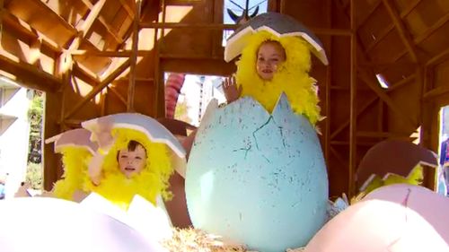 Crowds were wowed by a 'hatching' egg float. (9NEWS)