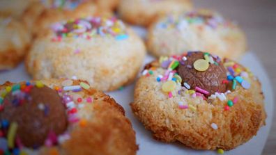Easiest ever Easter cookies, with just two ingredients