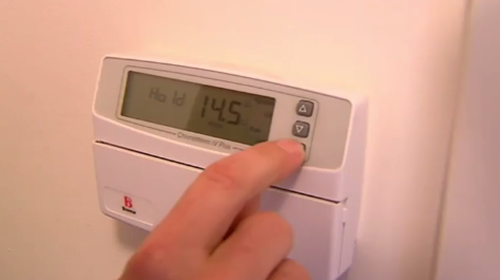 The trial could involve consumers switching off air conditioners for as little as half an hour during peak demand. (9NEWS)