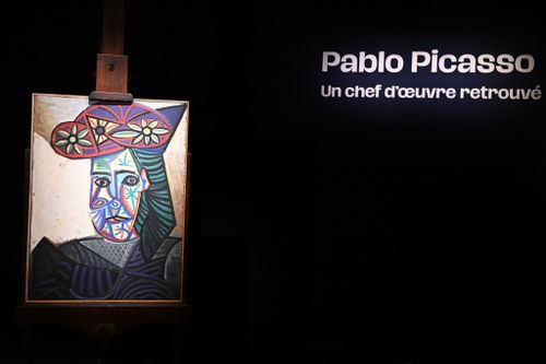 A rediscovered Picasso painting "Bust of a Woman in a Flowery Hat"