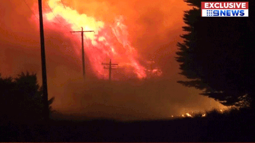 Locals said the blazes were "eerily" reminiscent of the Ash Wednesday fires in 1983. (9NEWS)