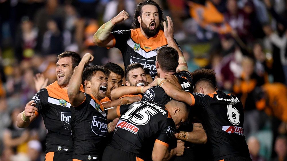 Wests Tigers stun Manly with last-gasp win at Leichhardt Oval