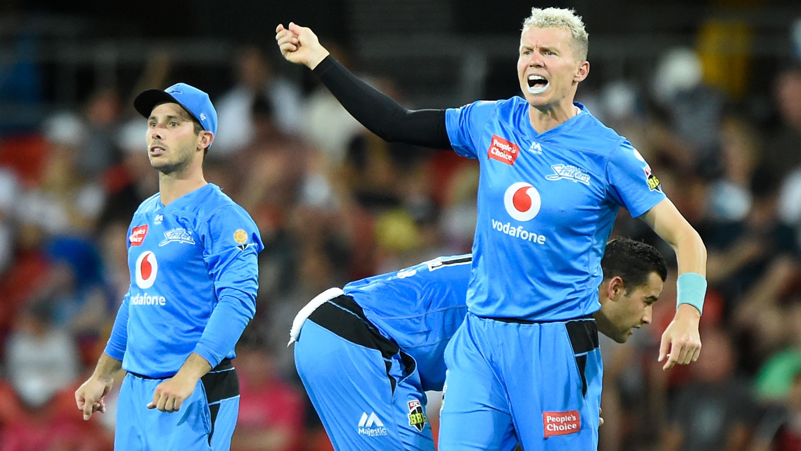 Peter Siddle of the Strikers gestures during the Big Bash League match.