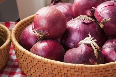 <strong>Onions</strong>