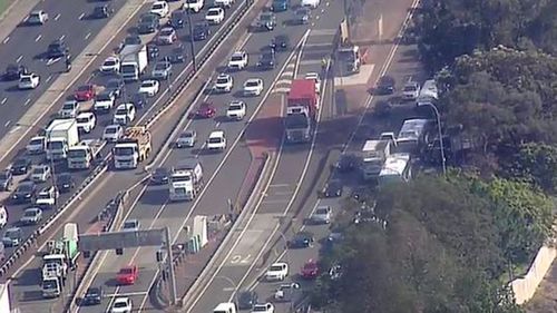 The truck shut all southbound lanes on the Sydney Harbour Tunnel this morning.