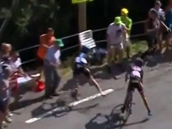 Tour de France rider's frightening head-on with lamp-post