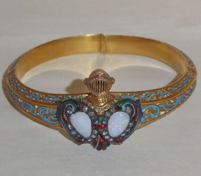 Queen Victoria's opal bracelet
