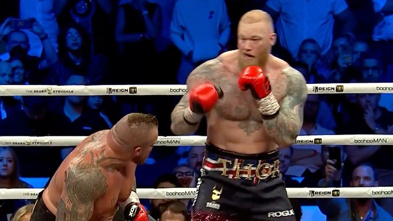 Game of Thrones star Hafthor Bjornsson beats strongman Eddie Hall in boxing match