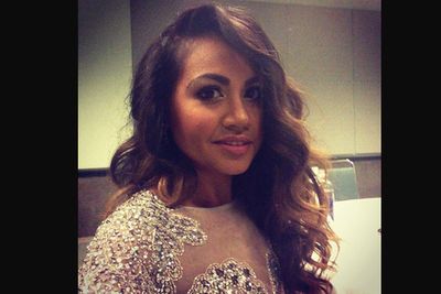 'About to go on and perform!!! #emmysgovernorball wow!!!!!! Lets do it!!!:) #Beautiful #PopABottle,' Jess tweeted.<br/><br/>Image: Jessica Mauboy/Instagram
