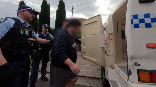 La polizia del NSW ha accusato 24 persone in relazione alla presunta frode.