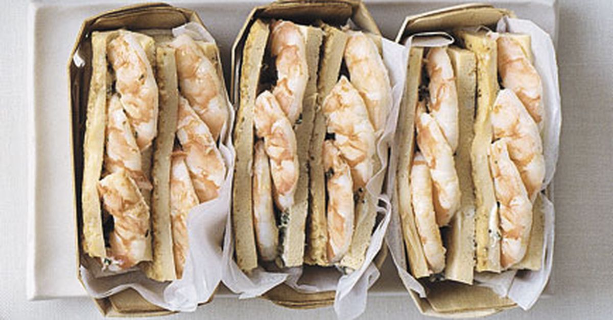 Omelette sandwiches with sorrel cream and prawns - 9Kitchen