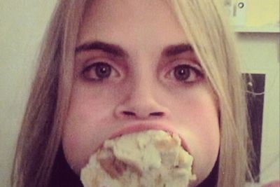 A whole breed of anti-Hollywoods have come out of, erm, Hollywood, led by model Cara Delevingne. Strip back the glam, the must-be-perfect poses and you have some down-to-earth snaps. Like this one...white carbs and a supermodel, we're aghast!