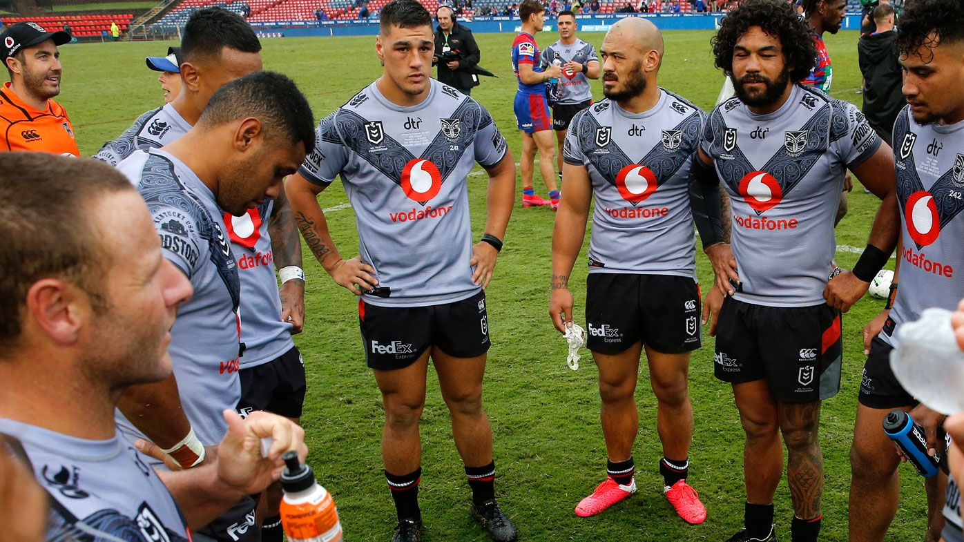Warriors players form a circle after the Round One NRL match between Newcastle Knights 