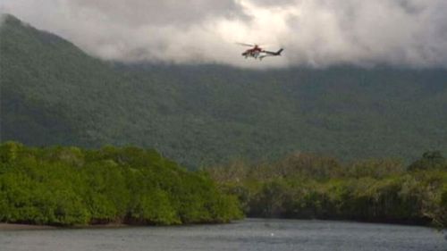 Helicopter patrols fail to locate Ms Waldron (9NEWS)