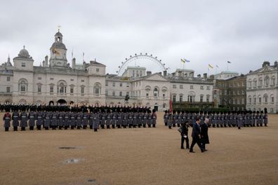 Król Karol i prezydent Korei Yeon Suk-yeol